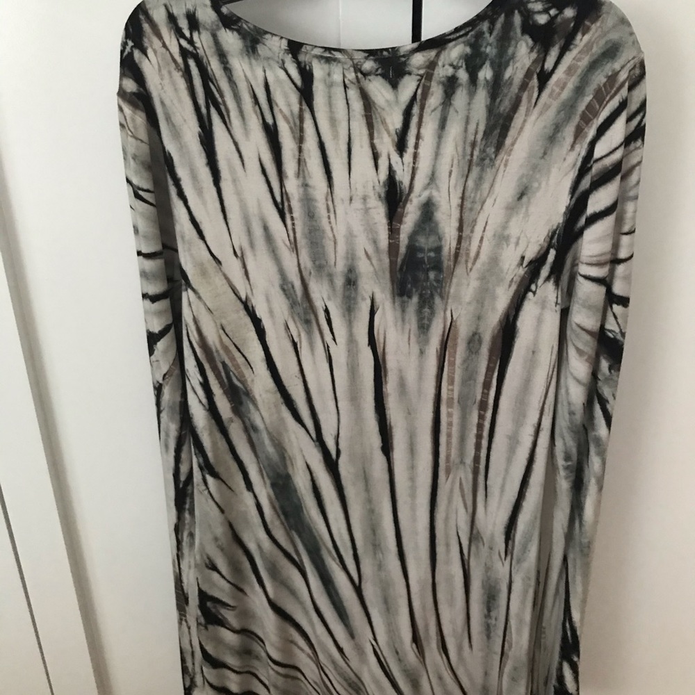 Dress - Picture 4 of 4